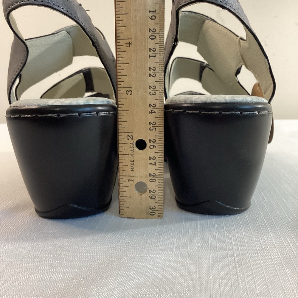 JBU Jambu Women's Charcoal Gray Strappy Sandals NWT Size 9 - Picture 8 of 14